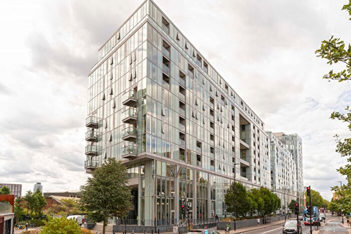 3 Bedroom Flat For Sale In Adagio Point, Laban Walk, London, SE8