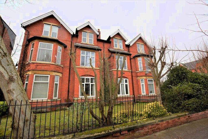 3 Bedroom Apartment To Rent In Musters Road, West Bridgford, NG2
