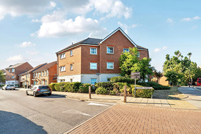 2 Bedroom Apartment For Sale In Allenby Road, Thamesmead, SE28