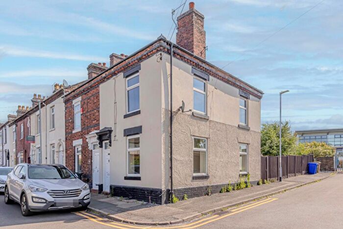 2 Bedroom End Of Terrace House For Sale In Chapel Street, Stoke-On-Trent, ST2