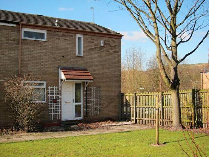 2 Bedroom Mews To Rent In Meadow View, Cutgate, Rochdale, OL12