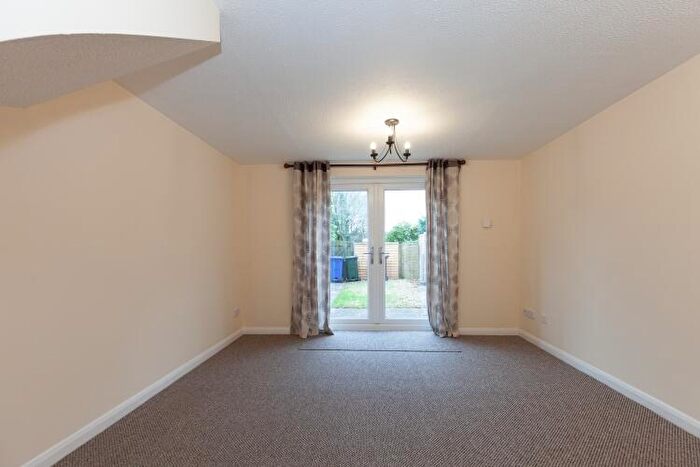 2 Bedroom Terraced House To Rent In Aspen Close, Bicester, OX26