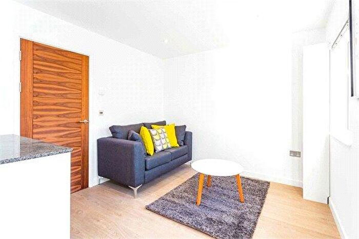 1 Bedroom Flat To Rent In Qube Apartments, A Walworth Road, London, SE17