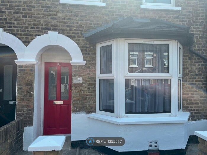 3 Bedroom Terraced House To Rent In Sutherland Road, Enfield, EN3
