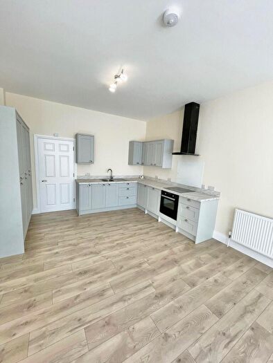 2 Bedroom Flat To Rent In Wimborne Road, Bournemouth, BH9