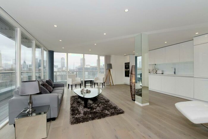 3 Bedroom Flat To Rent In Worcester Point, Central Street, Clerkenwell, London, EC1V