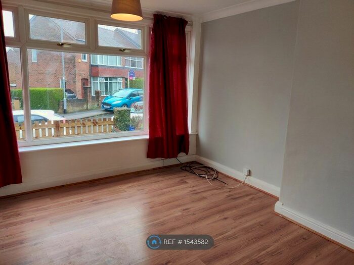 3 Bedroom Terraced House To Rent In Featherbank Mount, Horsforth, Leeds, LS18