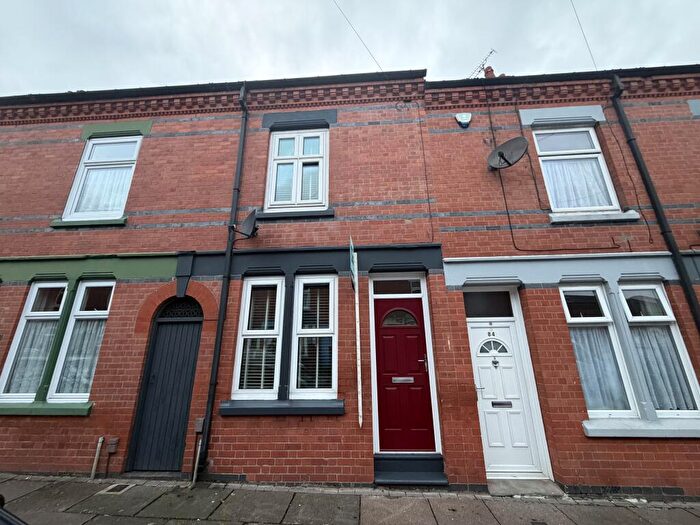 3 Bedroom Terraced House For Sale In Bakewell Street, Leicester, LE2
