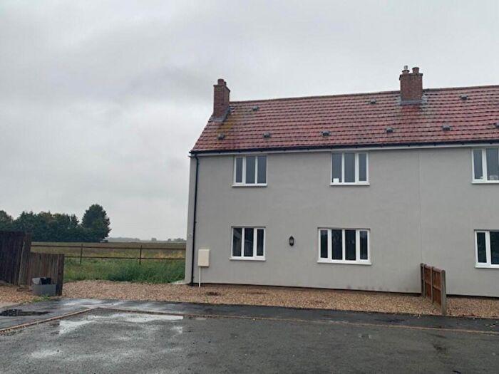 3 Bedroom Semi-Detached House To Rent In Chestnut Avenue, Welney, PE14