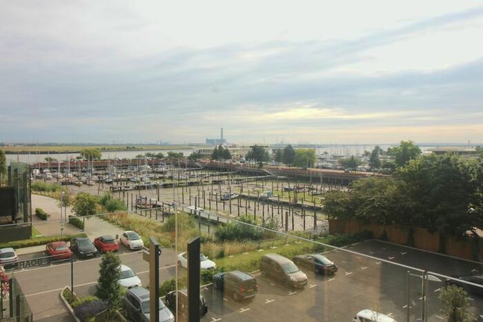 1 Bedroom Flat To Rent In Pearl Lane, Gillingham, ME7