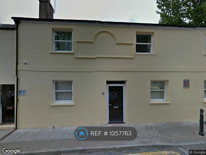 2 Bedroom Flat To Rent In Sherborne Street, Cheltenham, GL52