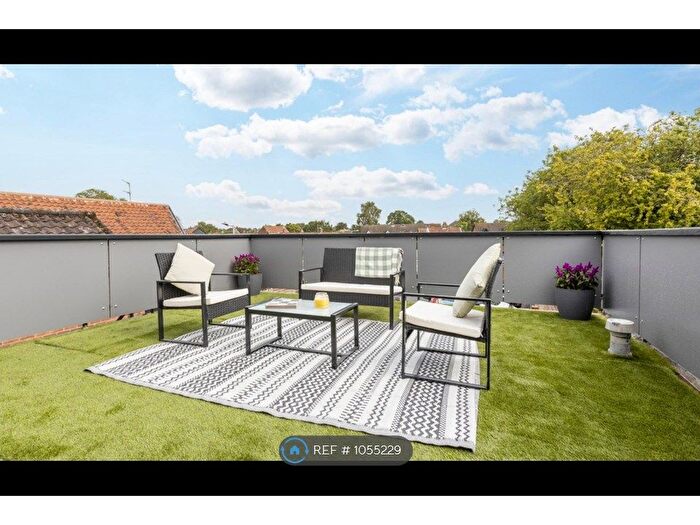 1 Bedroom Flat To Rent In Market Street, Wymondham, NR18