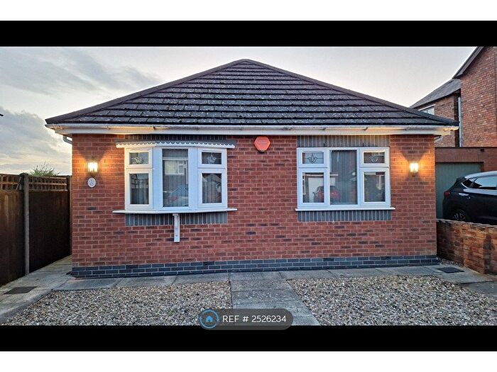 2 Bedroom Bungalow To Rent In Clifton Street, Bilston, WV14