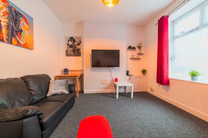 4 Bedroom Terraced House To Rent In Coburn Street, Cathays, CF24