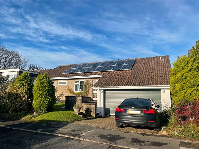 3 Bedroom Detached Bungalow To Rent In Amberley Close, Ashburton, Newton Abbot, TQ13