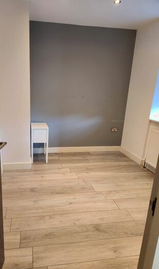 1 Bedroom Flat To Rent In High Street, Watford, WD17