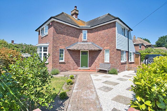 4 Bedroom Detached House For Sale In St Georges Lees, Sandwich, Kent, CT13