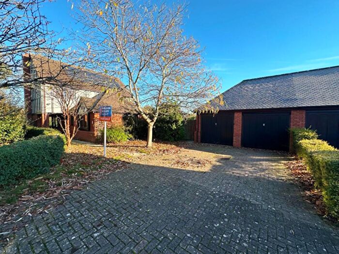 5 Bedroom Detached House For Sale In Butterworth Drive, Coventry, CV4