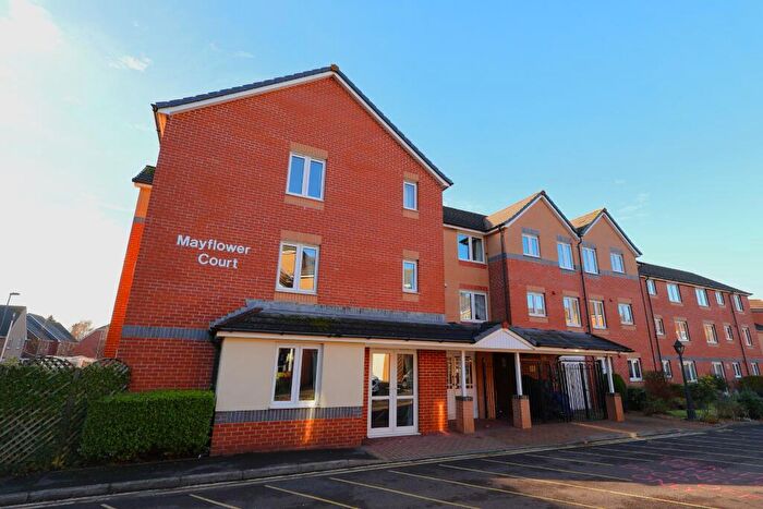 1 Bedroom Flat For Sale In Mayflower Court, Southampton, SO16