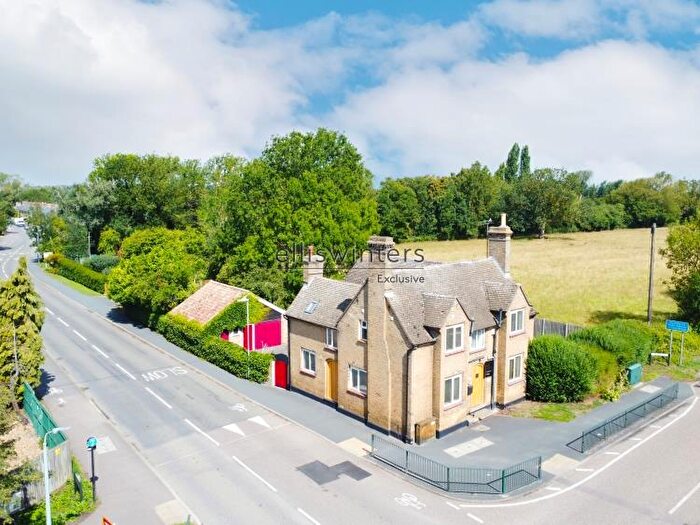 4 Bedroom Detached House For Sale In London Road, St. Ives, PE27