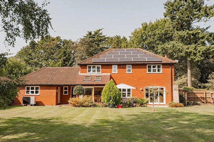 4 Bedroom Detached House For Sale In Norwich Road, Long Stratton, Norfolk, NR15