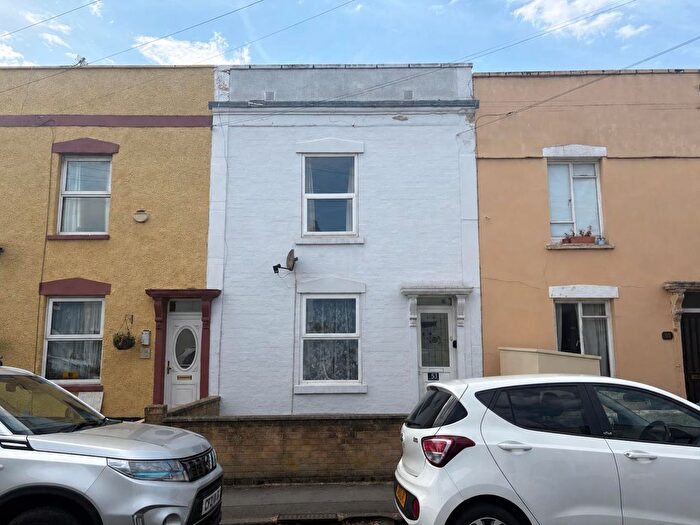 2 Bedroom Property For Sale In Lyppiatt Road, Bristol, BS5