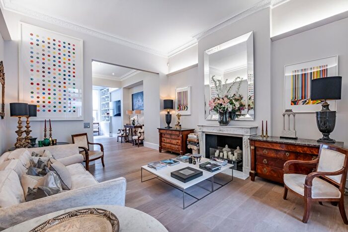 3 Bedroom Flat To Rent In Eaton Place, London, SW1X