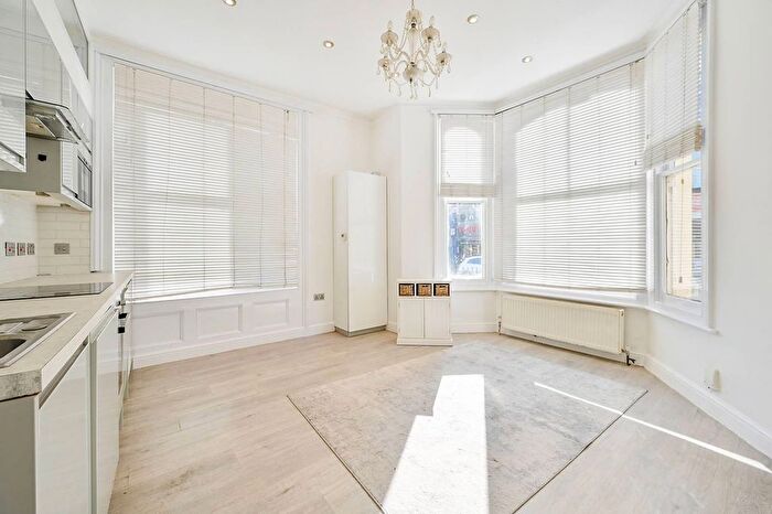 1 Bedroom Studio To Rent In Churchfield Road, Acton, London, W3