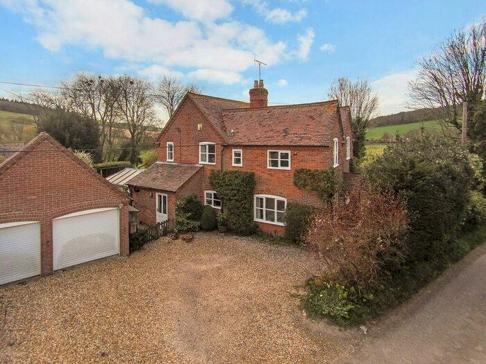 4 Bedroom Detached House For Sale In Cooks Lane, Walderton, PO18