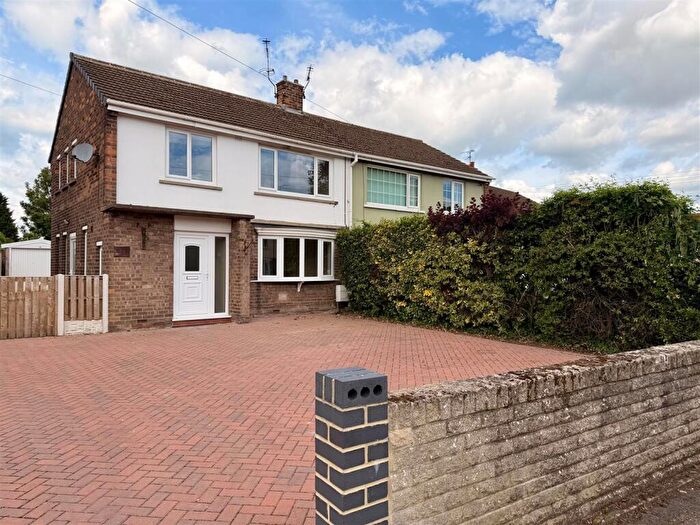 3 Bedroom Semi-Detached House To Rent In Vine Road, Tickhill, DN11