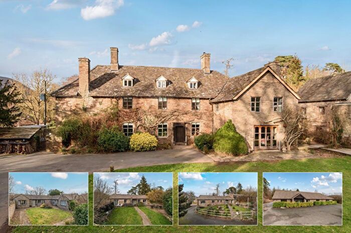 7 Bedroom Detached House For Sale In Estate With Manor House And Four Individual Cottages., Herefordshire, HR2