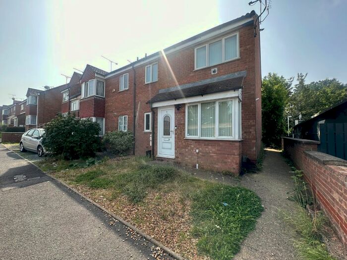 1 Bedroom End Of Terrace House To Rent In Twigden Court, Mount Pleasant Road, Luton, Bedfordshire, LU3