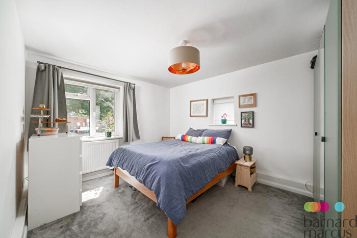 2 Bedroom Apartment To Rent In Sydney Road, Muswell Hill, N10