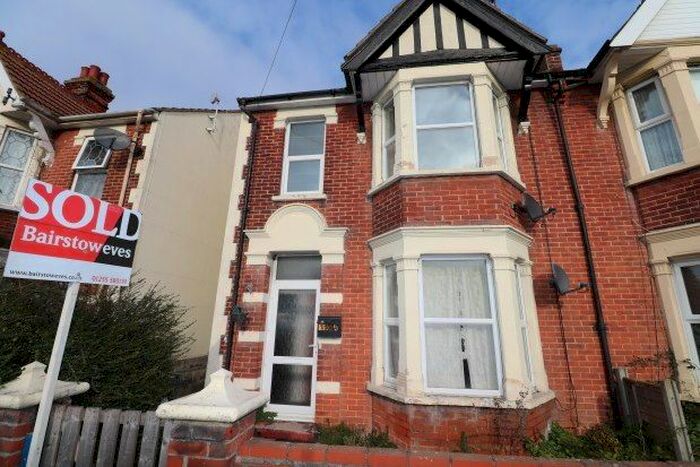 2 Bedroom Flat To Rent In St. Osyth Road, Clacton-On-Sea CO15