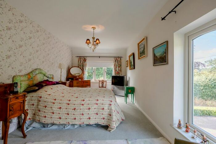 5 Bedroom Detached House For Sale In Bottrells Lane, Chalfont St Giles, Buckinghamshire HP8