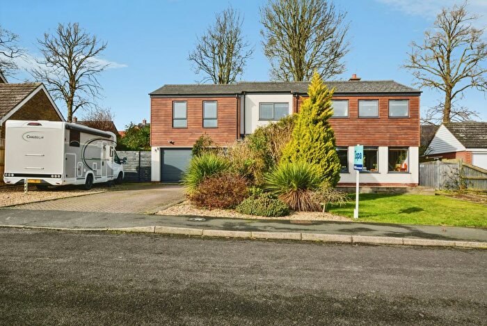 5 Bedroom Detached House For Sale In St. Marys Park, Louth, LN11