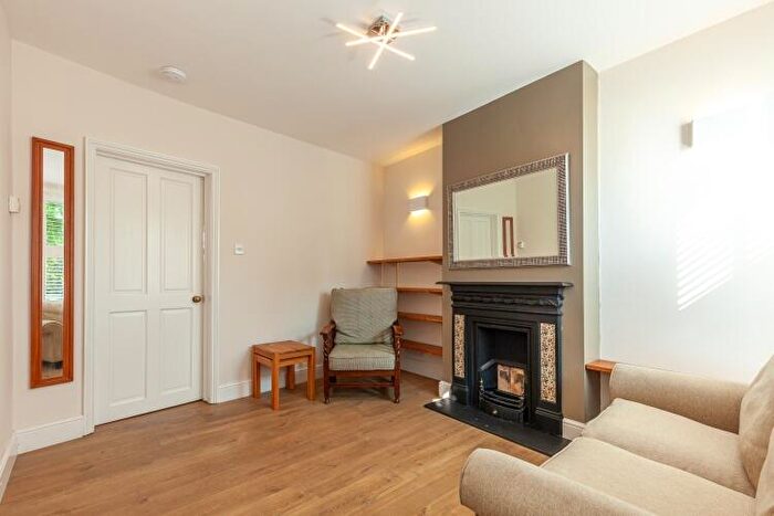 2 Bedroom Terraced House To Rent In Crescent Road, Temple Cowley, OX4