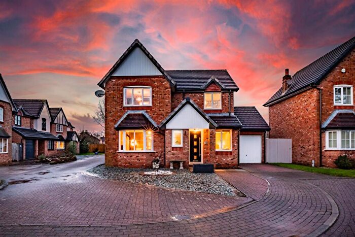 4 Bedroom Detached House For Sale In The Pavilions, Davenham, CW9