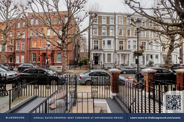 Studio To Rent In Earls Court, London, SW5
