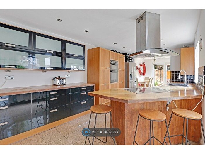 4 Bedroom Terraced House To Rent In Priolo Road, London, SE7