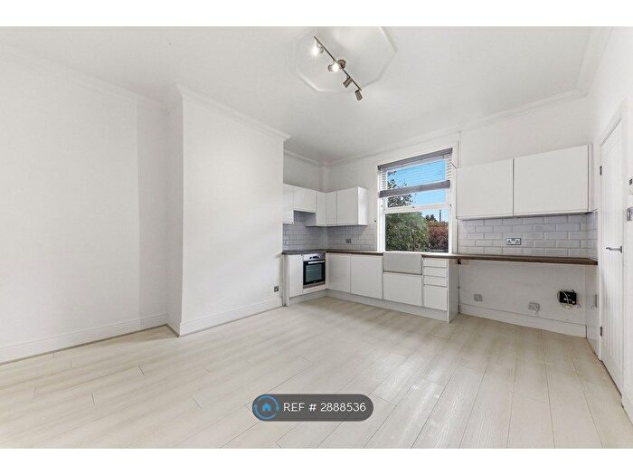 1 Bedroom Terraced House To Rent In Peel St, Leeds, LS27