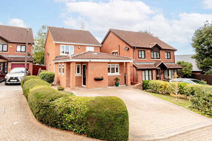 3 Bedroom Detached House For Sale In Bushey Bartrams, Shenley Brook End, Milton Keynes, MK5