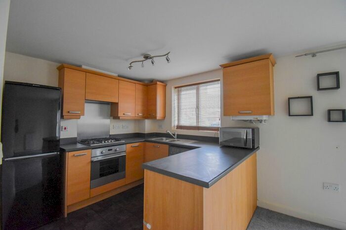 2 Bedroom Flat To Rent In Saxthorpe Road, Hamilton, Leicester, LE5