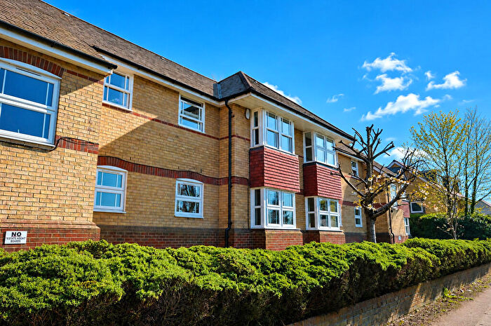 2 Bedroom Apartment To Rent In Nags Head Close, Hertford, SG13