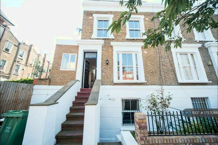 3 Bedroom Flat To Rent In Kentish Town, London, NW5