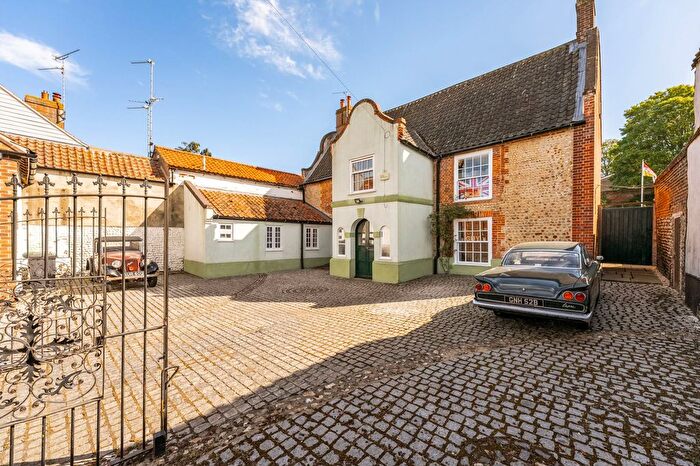 5 Bedroom Detached House For Sale In Oak Street, Fakenham, NR21