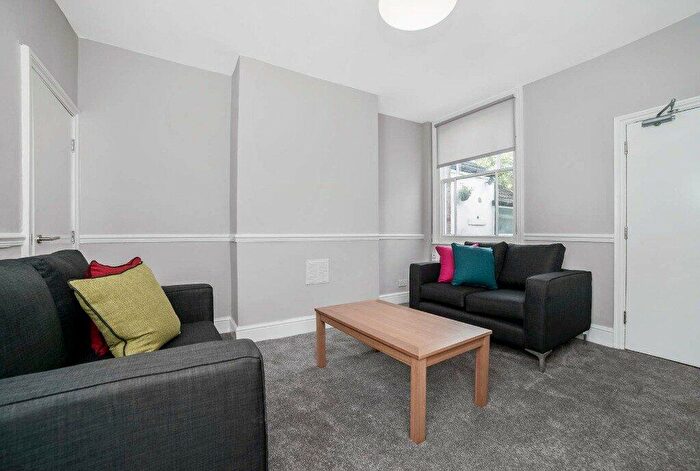 4 Bedroom Terraced House To Rent In Windsor Street, Beeston, Nottingham, Nottinghamshire, NG9