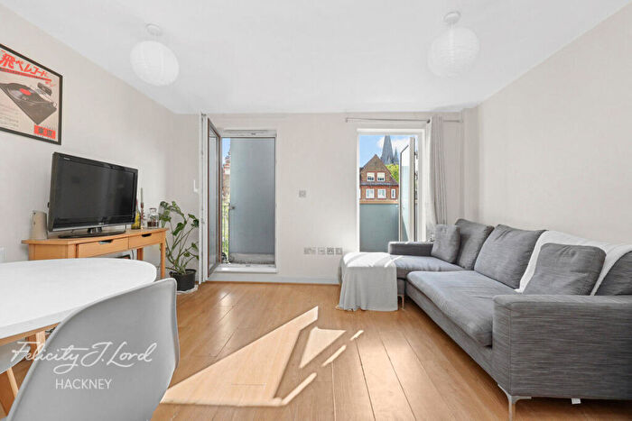 2 Bedroom Flat For Sale In Chatham Place, London, E9