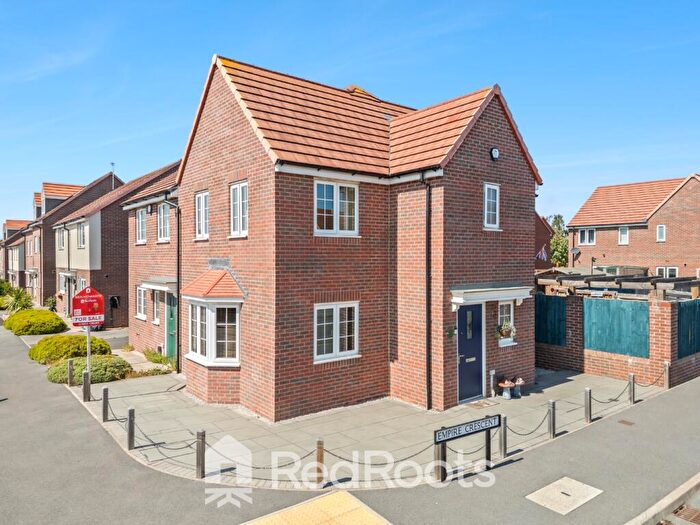 3 Bedroom Semi-Detached House For Sale In Empire Crescent, Woodlands, Doncaster, South Yorkshire, DN6