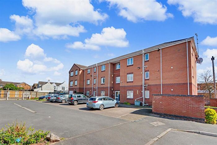 2 Bedroom Flat For Sale In Turton Drive, Arnold, Nottingham, NG5